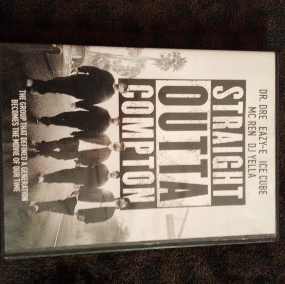 DVD straight outta Compton